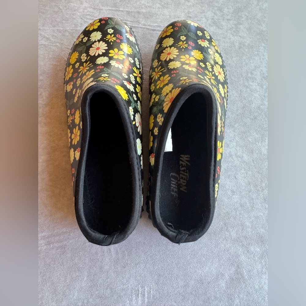 Western Chief Floral Mules - Black and Yellow - Picture 5 of 8